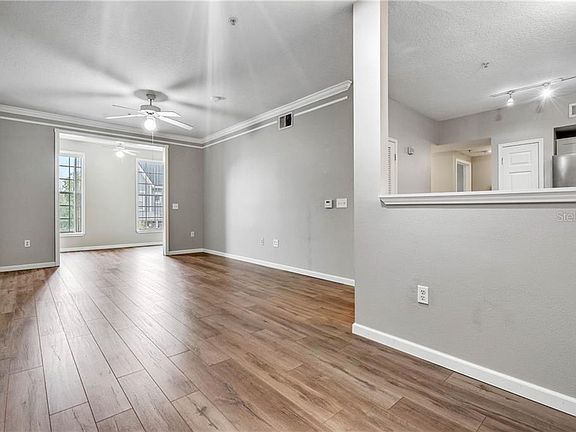 4th image of 239 Longview Ave #12214