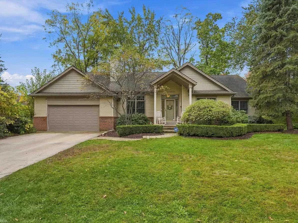 11950 Lilac Ln, Shelby Township, MI 48315