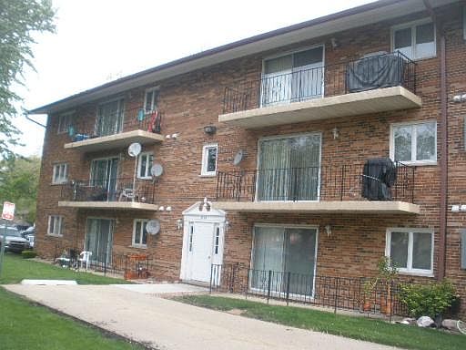 1st image of 9420 S Greenbriar Dr #1F