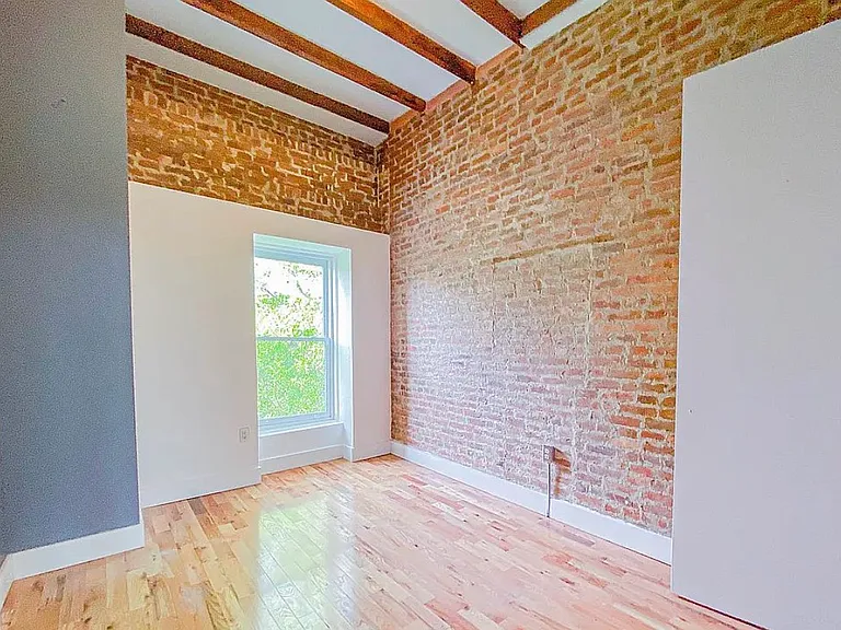 66 Halsey St #DECKB — Photo 3