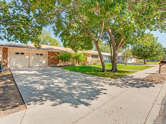 4th image of 10907 Wedgewood Dr