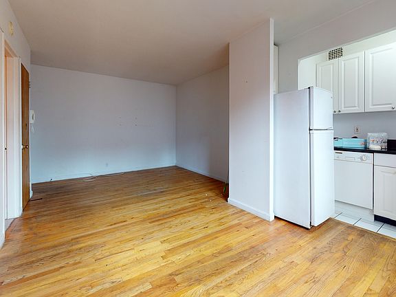 4th image of 445 E 85th St APT 5B