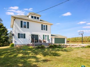 12502 N Springfield Rd, Baileyville, IL 61007