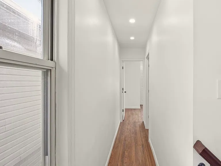 1819 W 3rd St #FULLHOUSE — Photo 8