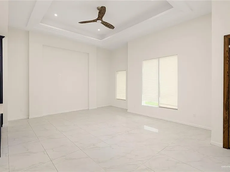 1604 Diplomat Dr — Photo 3