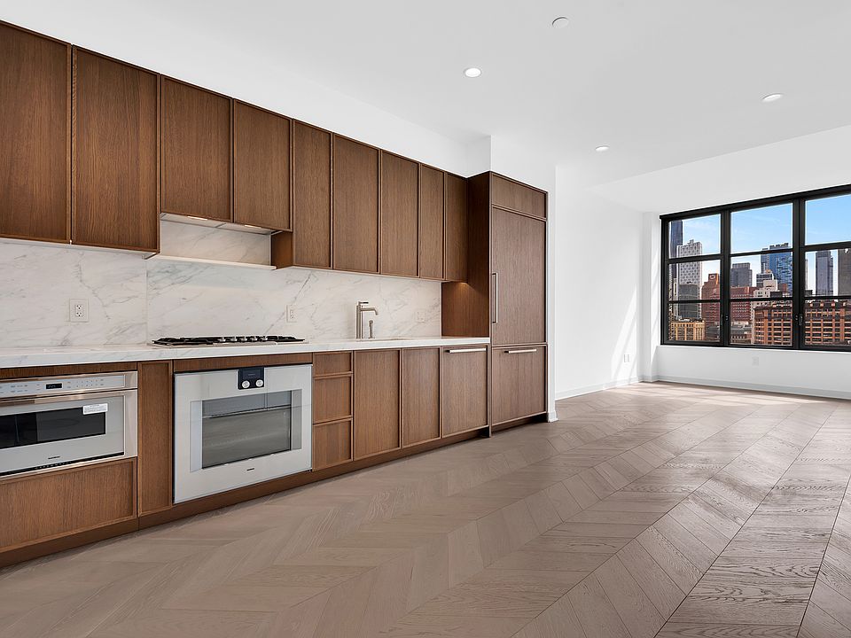 1st image of 115 York St #10H