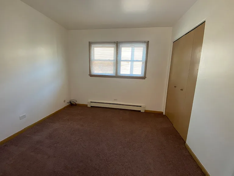 Middle Bedroom