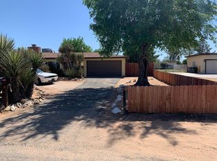 21455 Pine Ridge Rd, Apple Valley, CA 92307