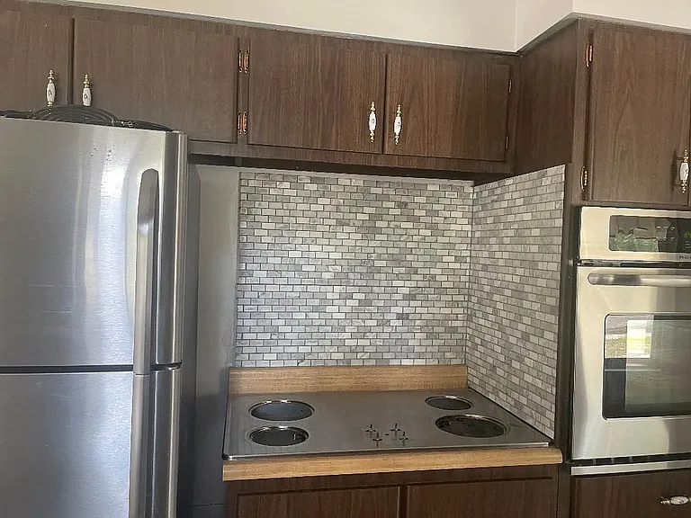 1701 NE 28th Ave — Photo 7