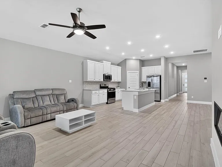 26323 Hunter Ln — Photo 10