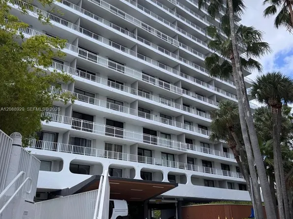 200 SE 15th Rd APT 7D, Miami, FL 33129