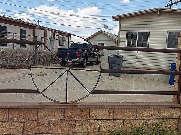 5th image of 5828 Sun Court Cir