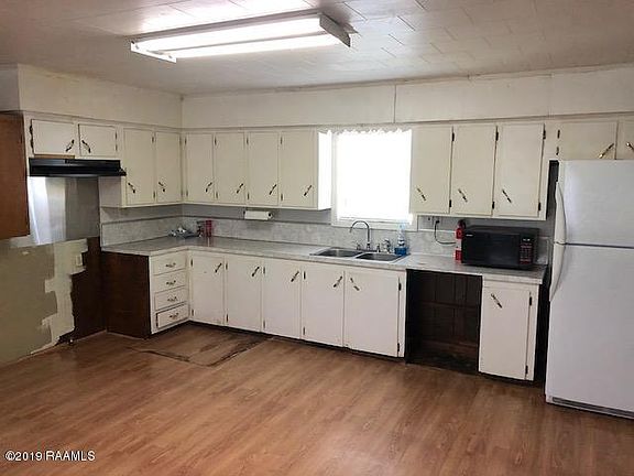 5th image of 650 Dairy Ln