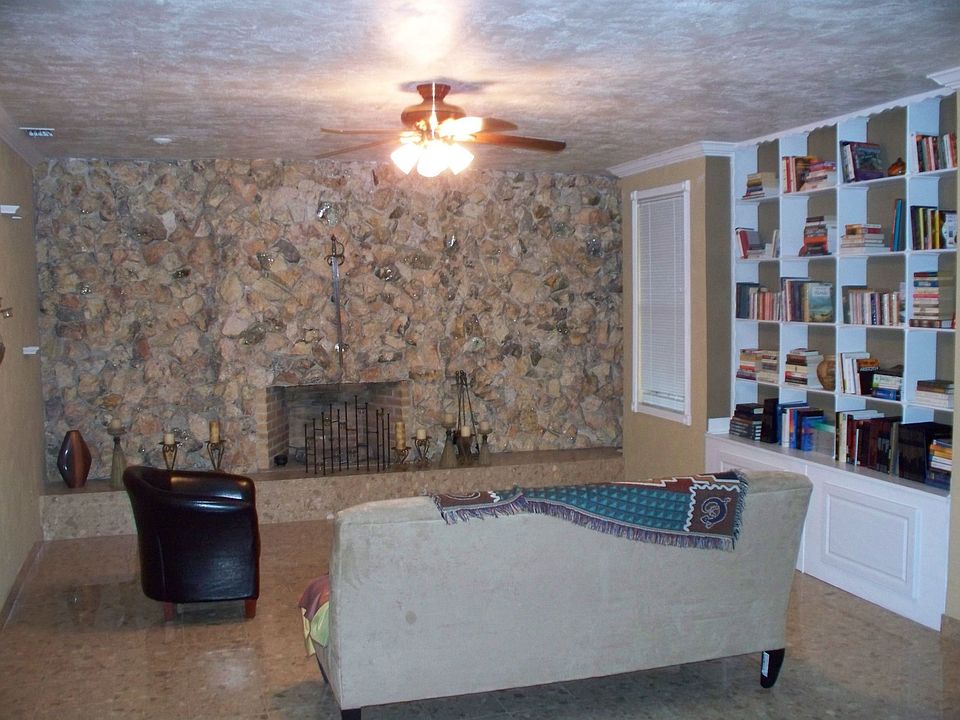 Library/Formal Living Rm/Fireplace