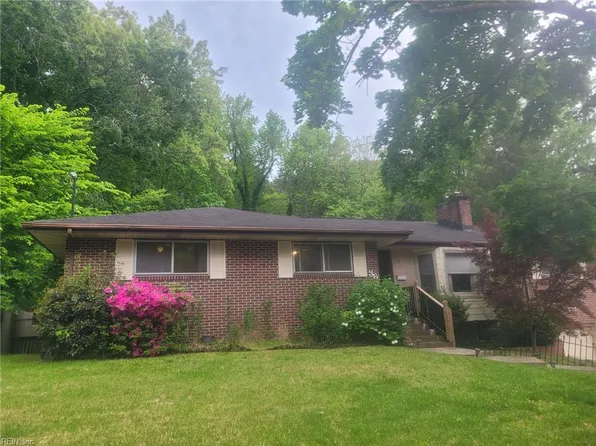 36 Garfield Dr, Newport News, VA 23608