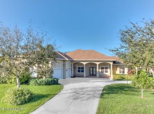 801 Holden Ct, Sebastian, FL 32958