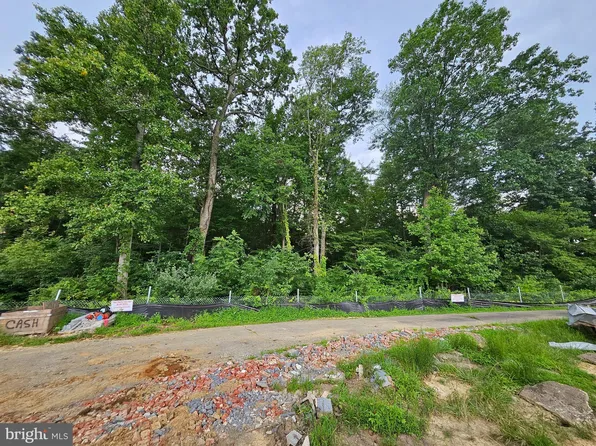 5414 Cape Daisy Ln, Centreville, VA 20120