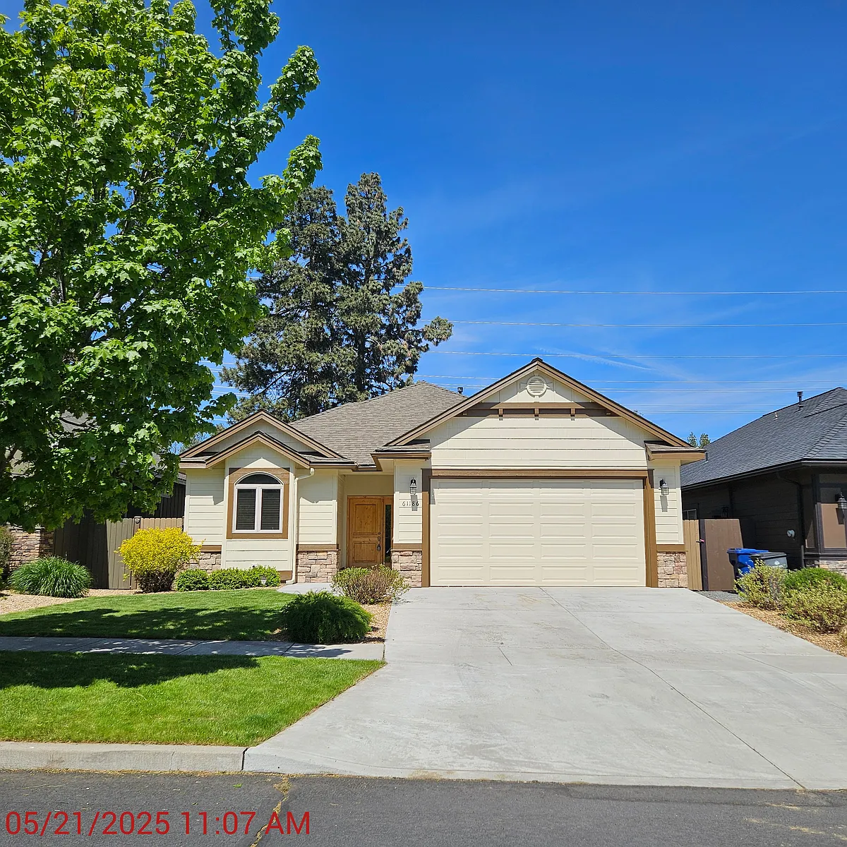 Building Photo - 61186 Geary Dr