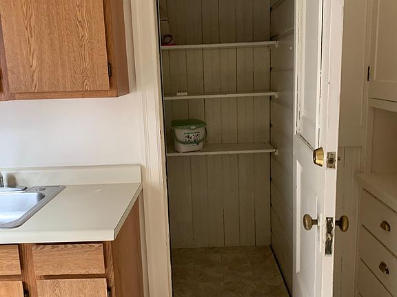 3rd image of 1235 Pine St APT 3