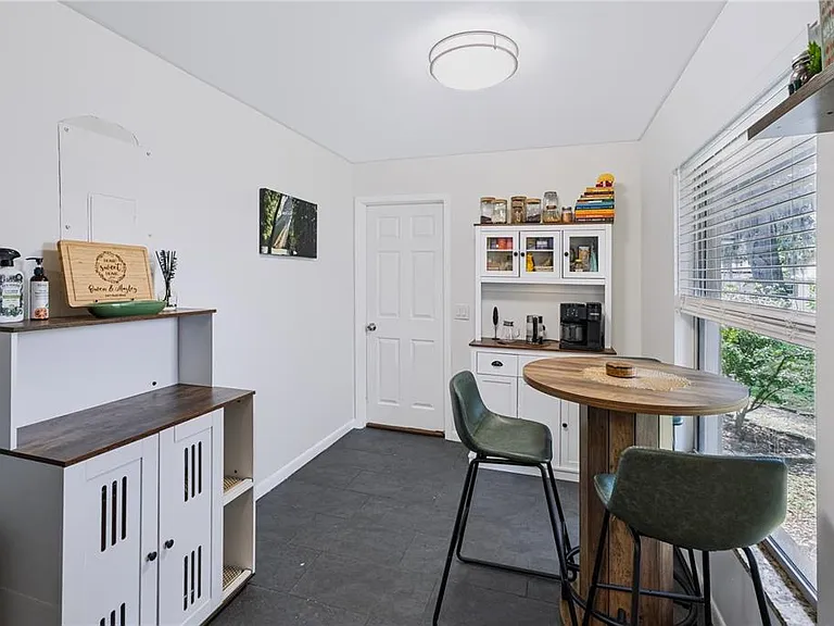 241 Ruth Blvd — Photo 10