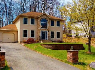 249 Ridge Dr, Milford, PA 18337