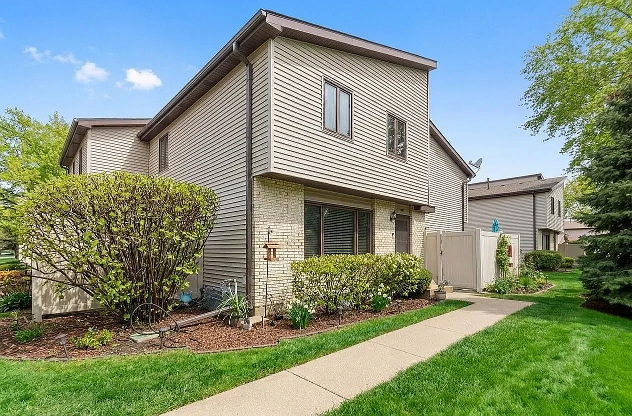 2 bed, 1565 sqft, $2,650 — Photo 1
