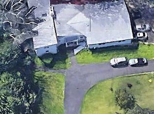 25 Stephanie Cir, Trumbull, CT 06611