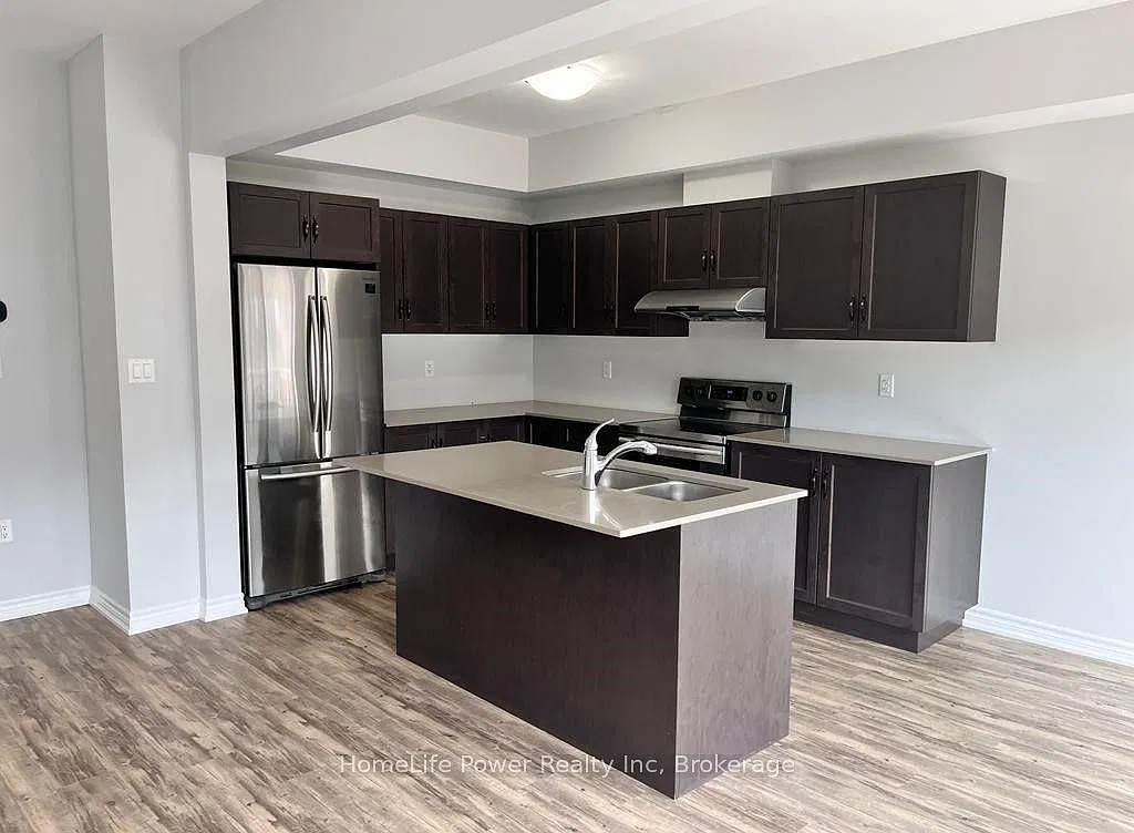 3 bed, $2,800 — Photo 2