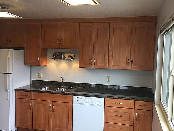 4th image of 314 N 134th St APT 102