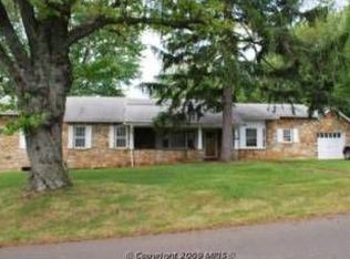 36 Rappahannock St, Warrenton, VA 20186