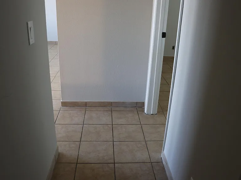 16458 Spruce St — Photo 14