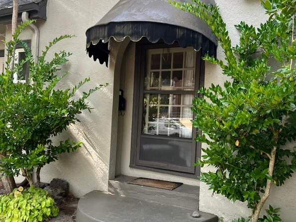 (undisclosed Address), Portland, OR 97213
