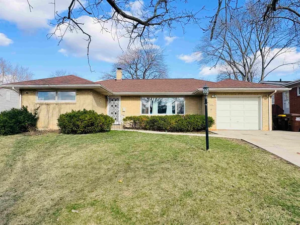 908 Woodland Dr, Rockford, IL 61108