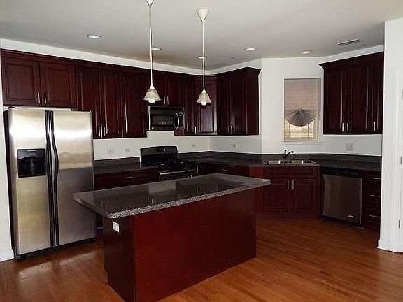 4th image of 6220 S Dorchester Ave APT 1