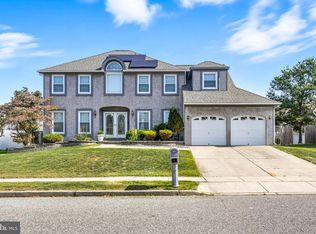 12 Spring Mill Dr, Sewell, NJ 08080