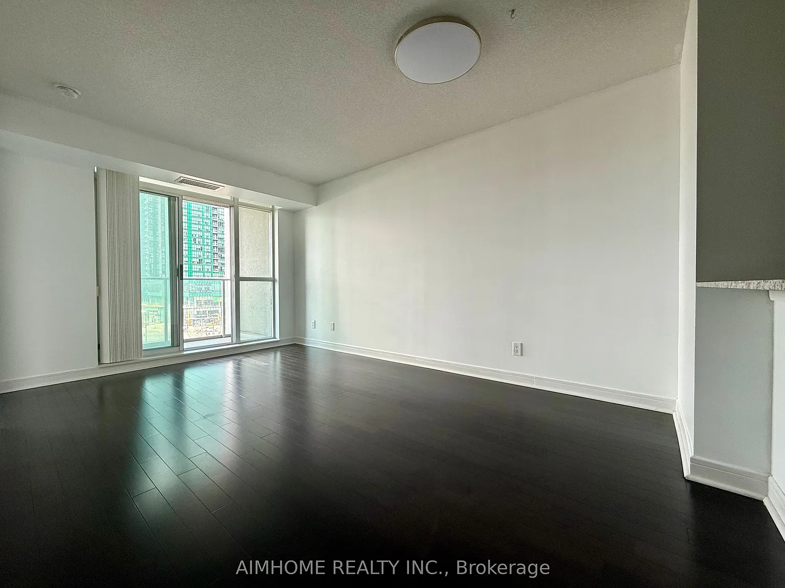 2 bed, $2,500 — Photo 4