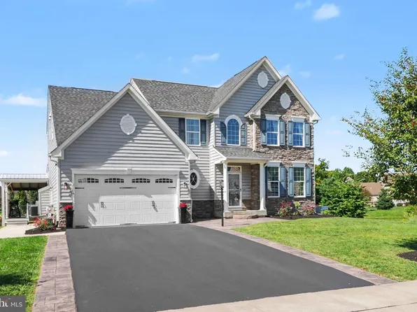 206 Tavern Blvd, Boiling Springs, PA 17007