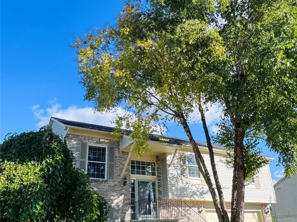 4063 Amanda Ct, Canton, MI 48188