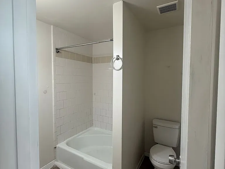 1101 Spring Meadow Dr — Photo 20
