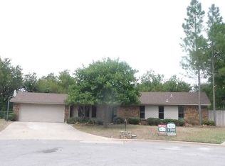 2521 NE Turtle Creek Dr, Lawton, OK 73507
