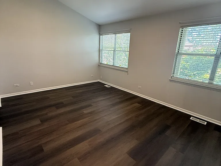 1011 Rockport Dr — Photo 9