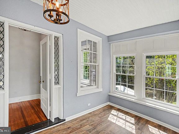 4th image of 443 Wigard Ave