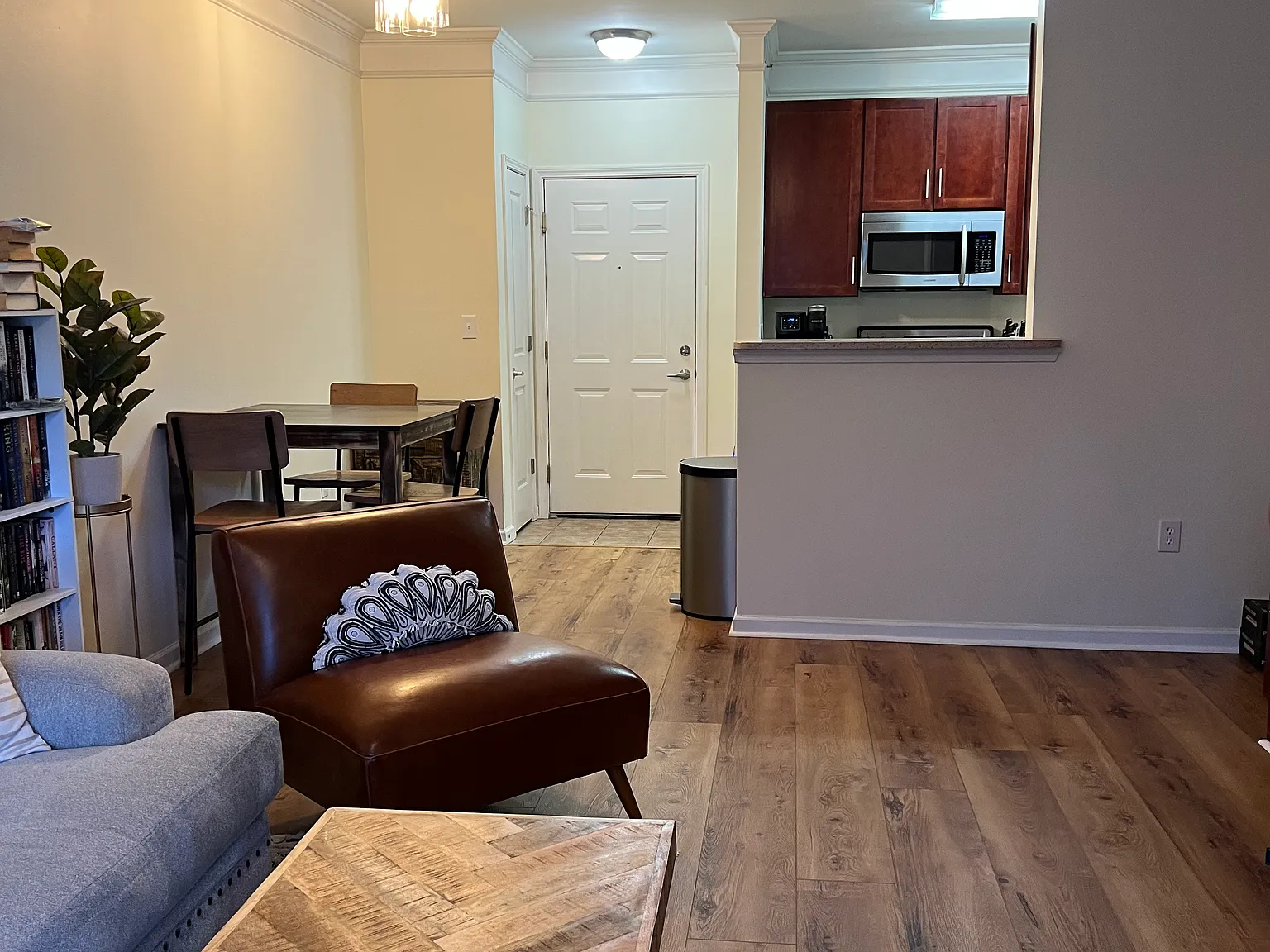 1 bed, 709 sqft, $1,700 — Photo 1