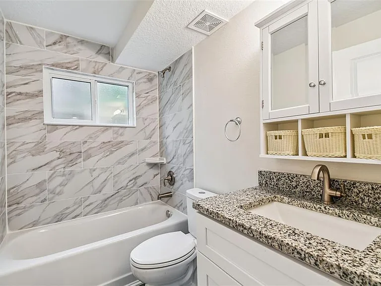 650 E Tarpon Ave #C1 — Photo 35
