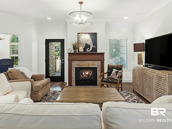 5th image of 1502 Holmes Ave #1502