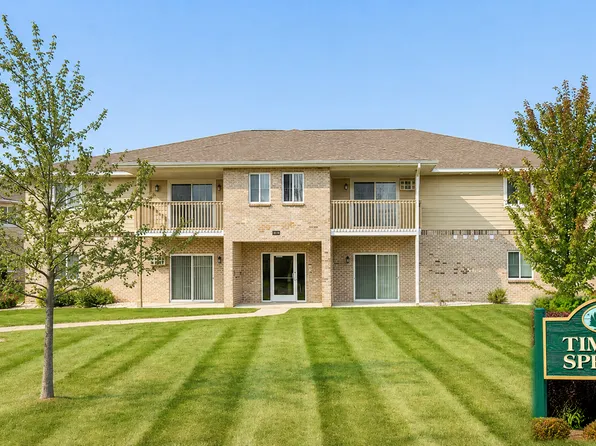 1040 Timber Springs Ct APT 8, Sheboygan Falls, WI 53085