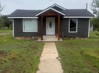214 N Main St, Eden, TX 76837