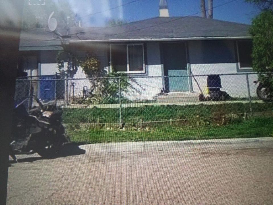 1st image of 701 Mason Ln