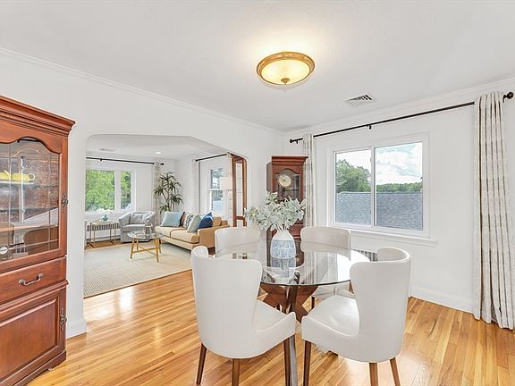 2nd image of 5 Spinney St #2