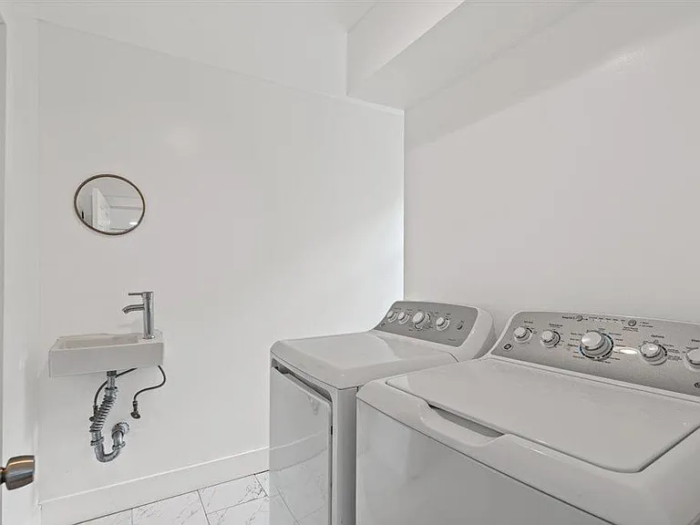 6401 Chimney Creek Cir #A — Photo 9